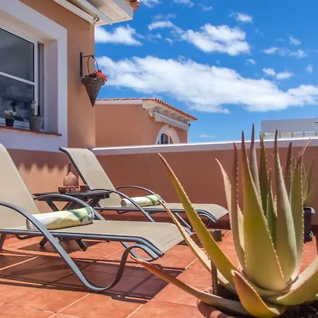 Exotic And Sunny Esmeralda Apartment